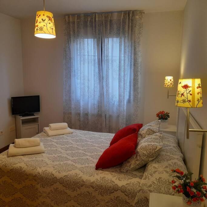 Precioso Apartamento A Pie De Montanas Y Playas Carrena de Cabrales Kültér fotó